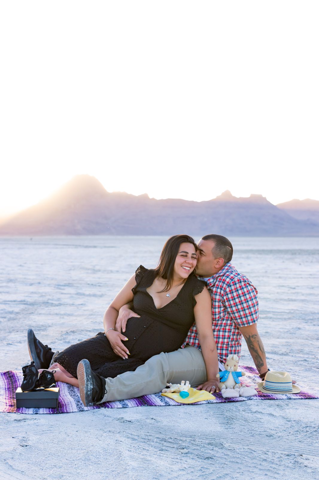 Maternity photo hover